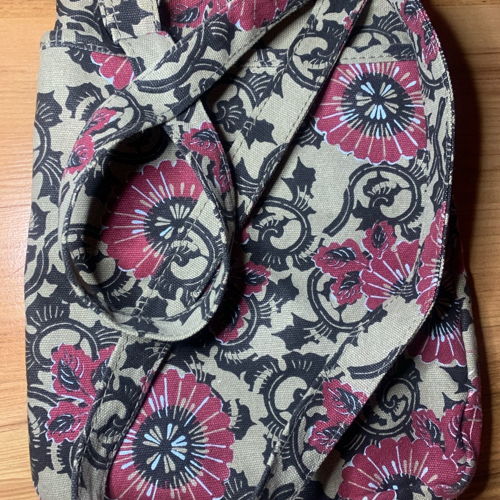 Kavu Rope Purse - Picture 5 of 5